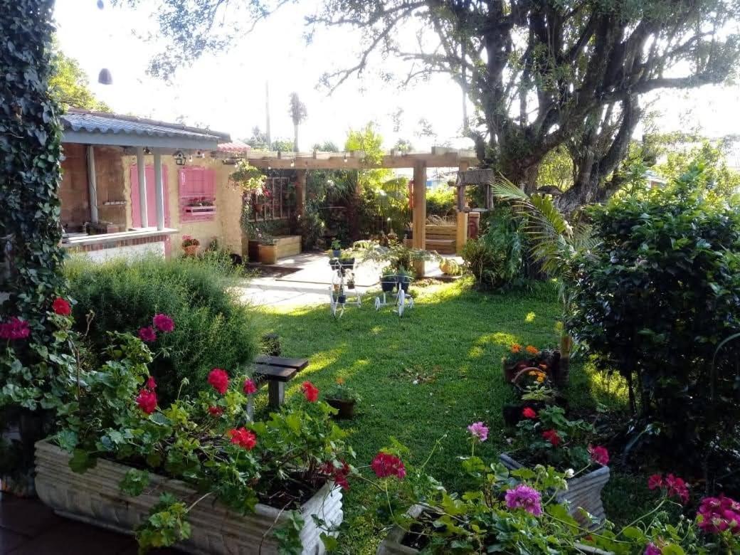 Pousada Jardim Coberto Alojamento de Acomodação e Pequeno-almoço Canela